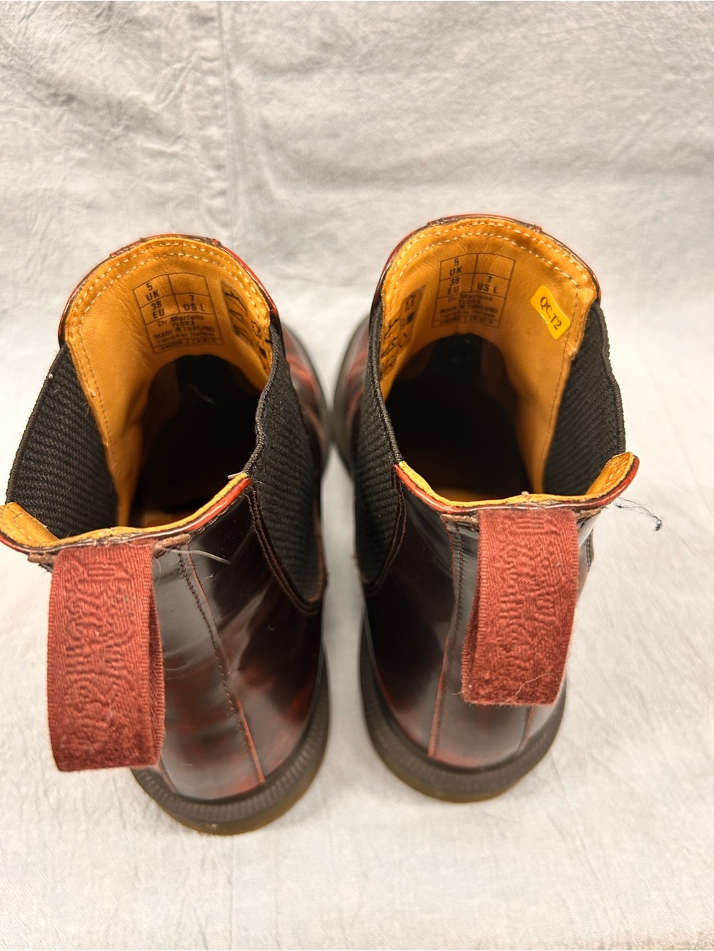 Dr Marten women’s Flora Chelsea Boot - Picture 5 of 11